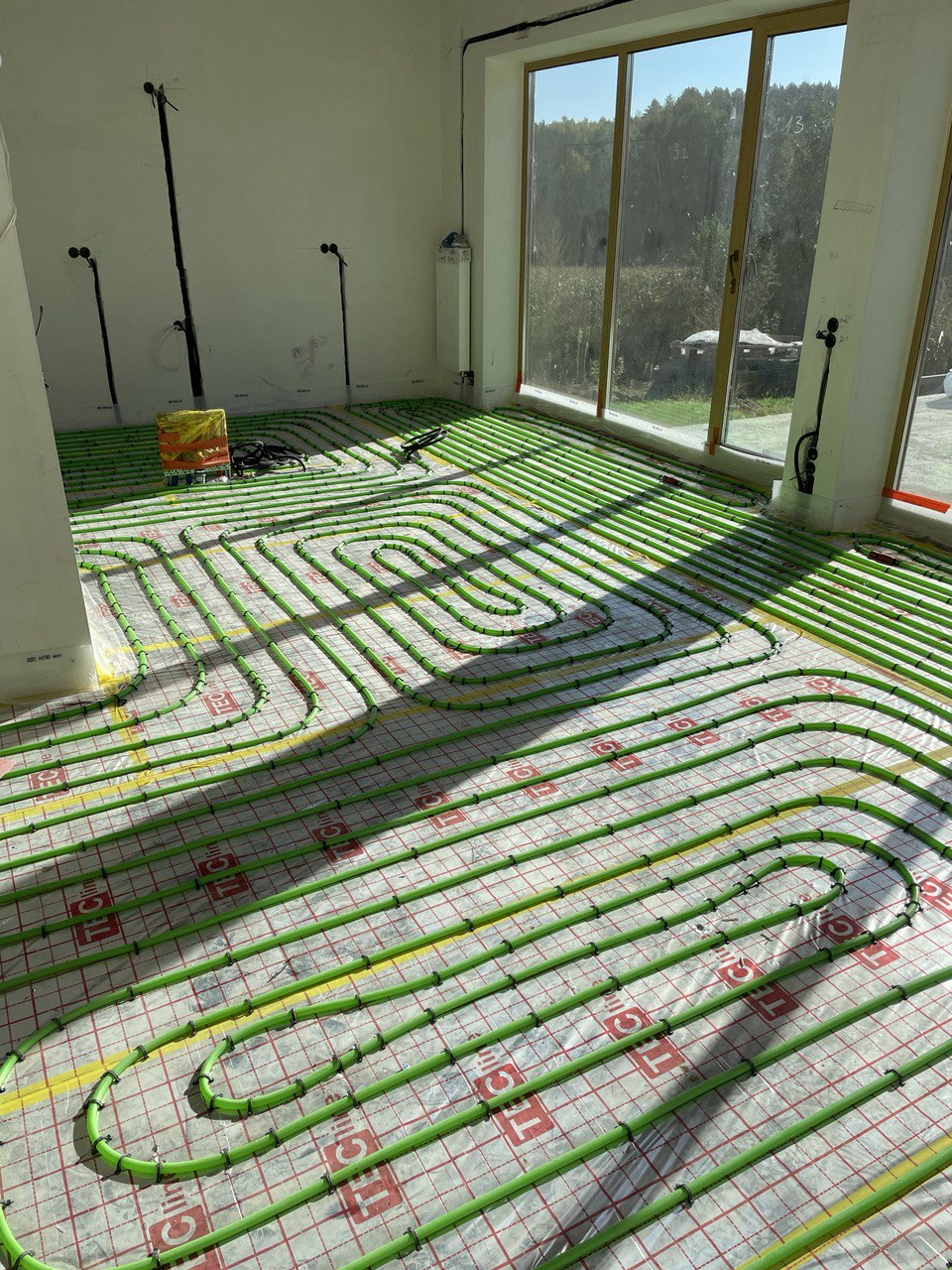 монтаж теплого пола.